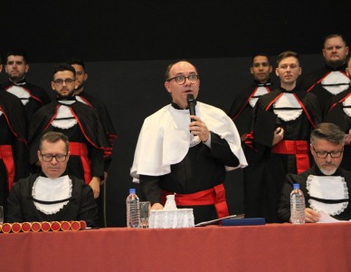 Faculdade São Luiz forma turma de bacharéis em Filosofia