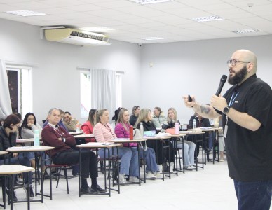 São Luiz realiza formação pedagógica com foco em IA