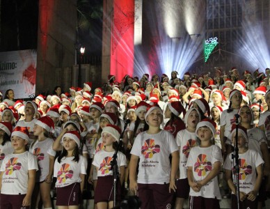 Cantata do Colégio São Luiz anuncia a chegada do Natal