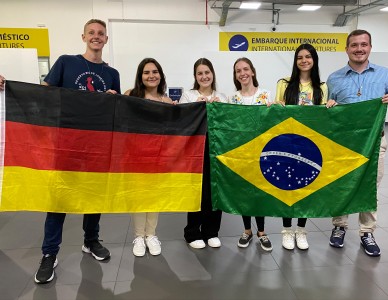 Estudantes embarcam para intercâmbio na Alemanha