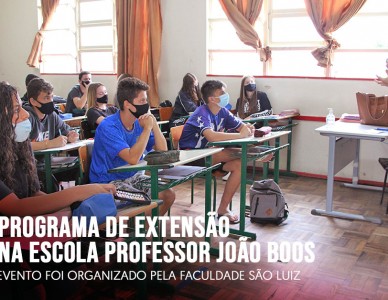 Programa de extensão na Escola Professor João Boos